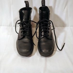 Doc Marten Black